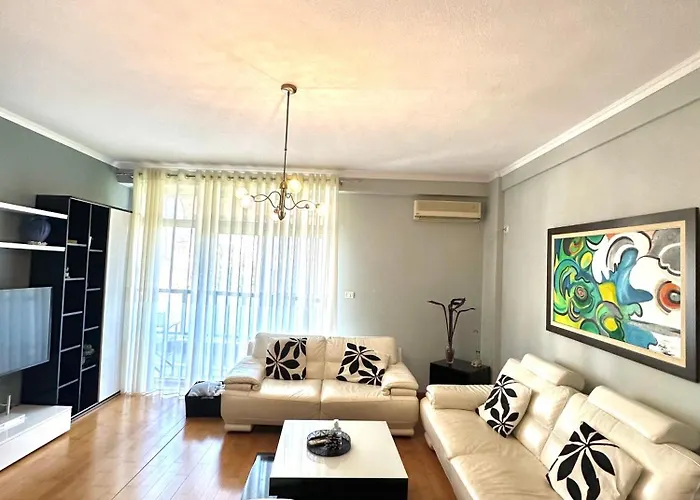 Central Inn Home Tirana Apartman *