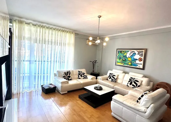 Central Inn Home Tirana