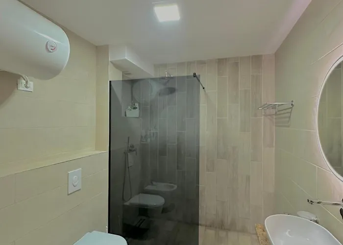 Central Inn Home Tirana * Tirana